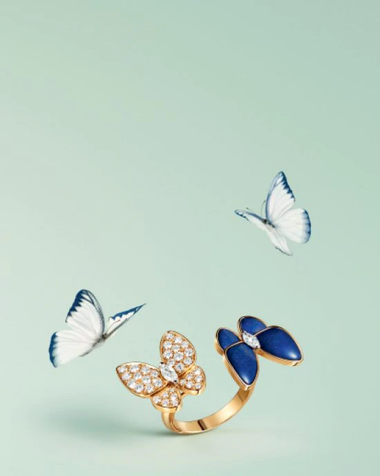 Van Cleef Arpels Two Butterfly Portrait Card 630 788 3x.jpg.transform.vca W550 1x
