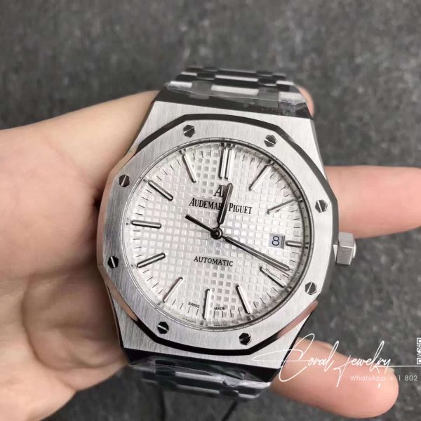 Replica Audemars Piguet Royal Oak 15500st.oo.1220st.04 Aps Factory White Dial Stainless Steel Strap (1)