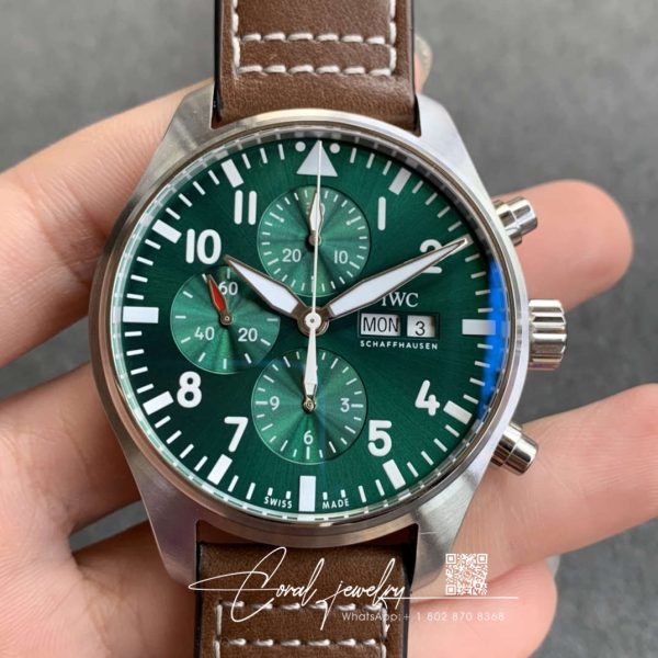 Replica Iwc Pilot Chronograph Iw377726 Zf Factory Green Dial (1)