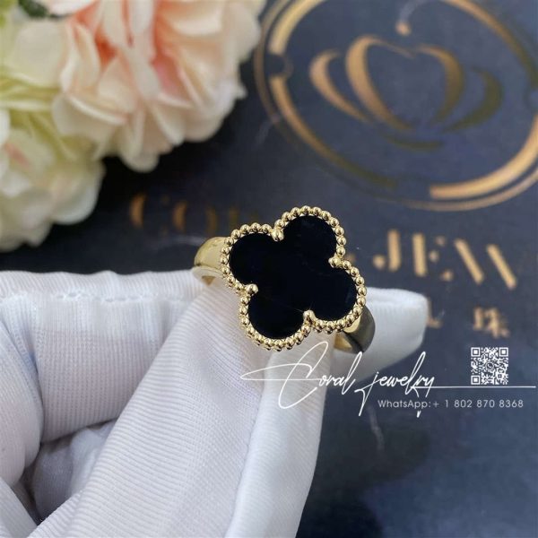 Van Cleef & Arpels Vintage Alhambra Ring Yellow Gold, Onyx (5)