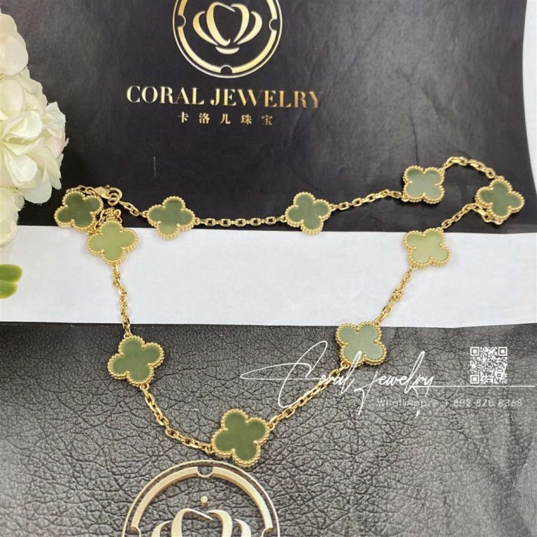 Van Cleef & Arpels Vintage Alhambra Necklace, 10 Motifs Yellow Gold, Jade (5)