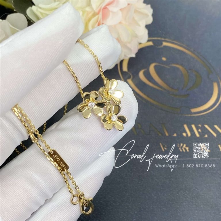 Van Cleef & Arpels Frivole Pendant, 3 Flowers, Mini Model Yellow Gold, Diamond Vcarp2du00 (4)