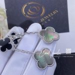 Van cleef & arpels magic alhambra earrings, 2 motifs white gold, onyx and gray mother of pearl (6)