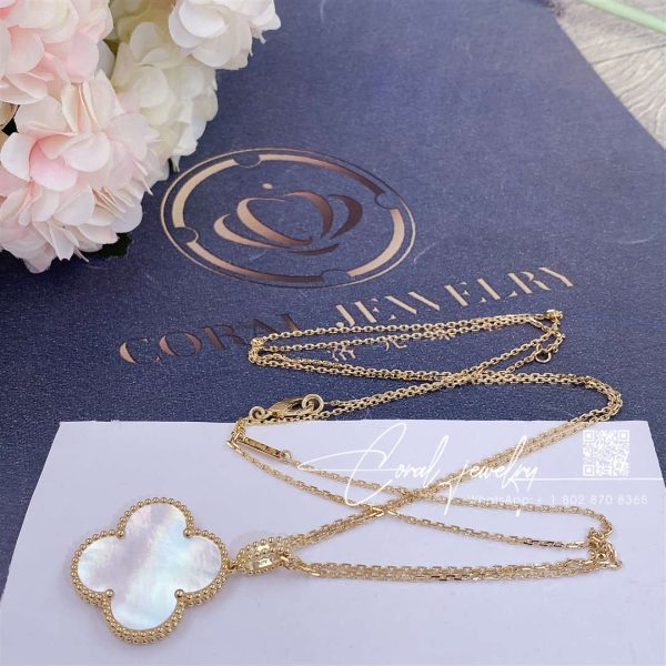 Van Cleef & Arpels Magic Alhambra Long Necklace, 1 Motif Yellow Gold, Mother Of Pearl Vcaro49l00 (4)