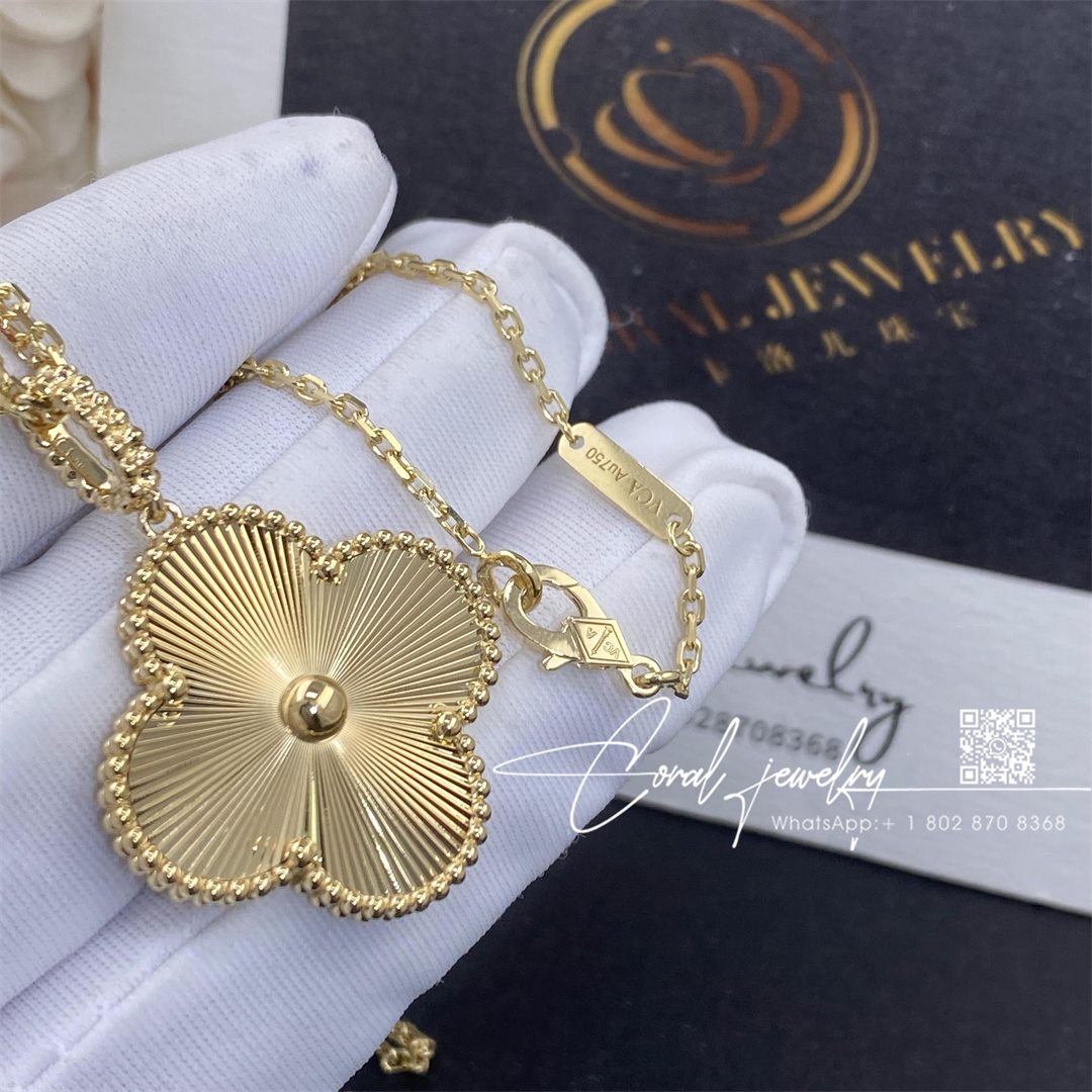 Van Cleef & Arpels Magic Alhambra Long Necklace, 1 Motif Yellow Gold Vcarp4ko00 (6)