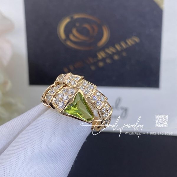 Bulgari Serpenti Viper One Coil Ring In 18 Kt Rose Gold, Set With Peridot Elements And Pavé Diamonds An856157 (1)