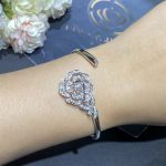 Chanel Bouton De Camélia Bracelet 18k White Gold, Diamonds J11178 (10)