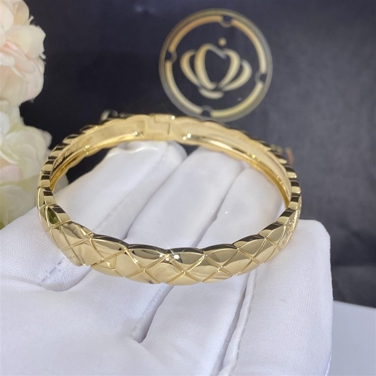 Chanel Coco Crush Bracelet Quilted Motif, 18k Yellow Gold, Diamonds J11140 (4)