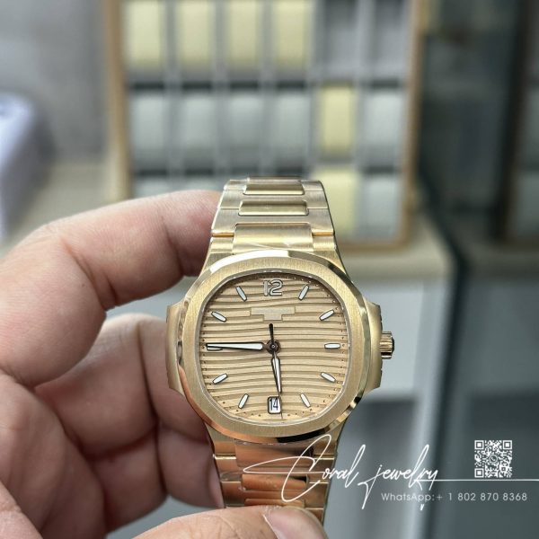 Replica Patek Philippe Nautilus Nautilus 7118 Lady 3kf Yg White Dial Swiss 324 Sc (1)